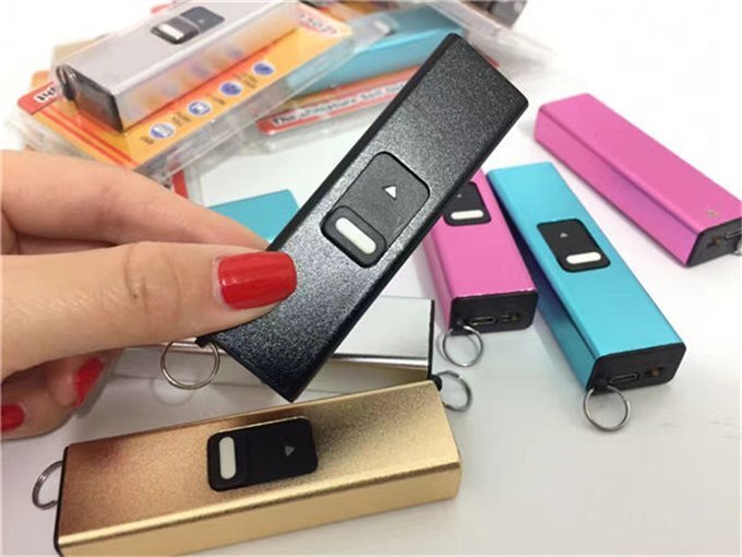 個人防身使用電擊好，還是防狼噴霧好？