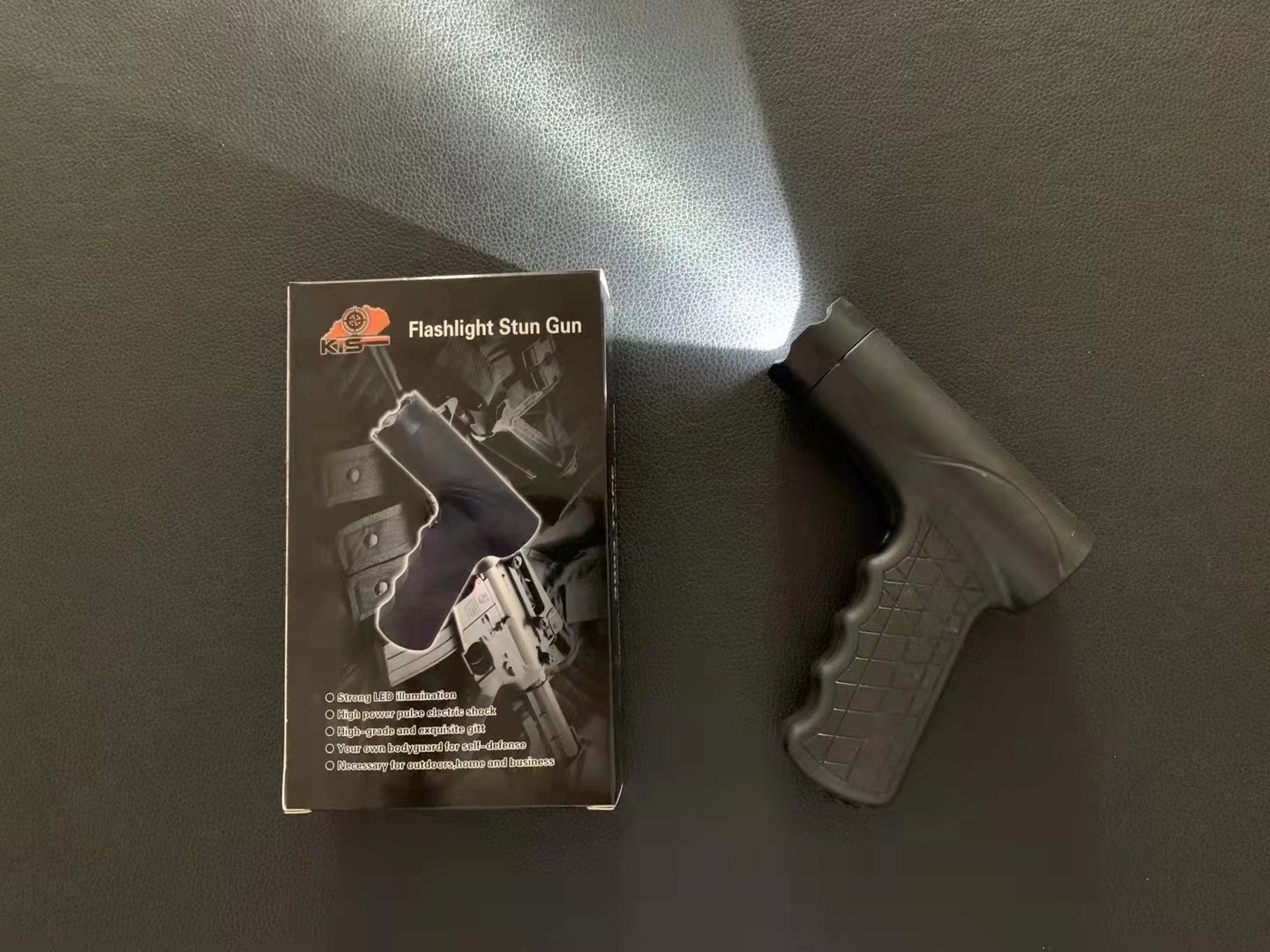 電擊防身器內(nèi)部結(jié)構(gòu)及原理 電擊防身器內(nèi)部結(jié)構(gòu)及原理